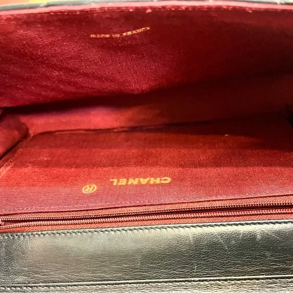 Vintage 1980’s Channel Diagonal Quilted Shoulder Bag with COA - Picture 8 of 16